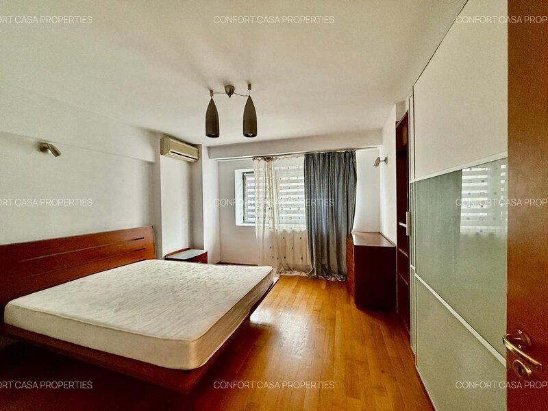 Decebal, stradal, renovat recent, metrou Piata Muncii,